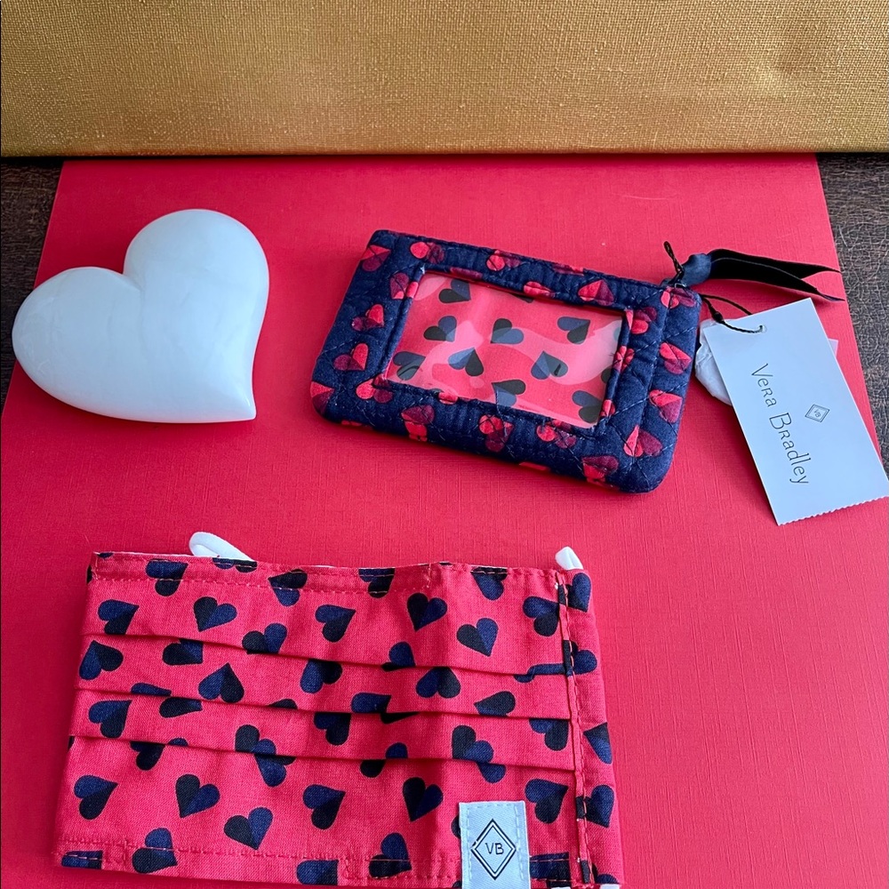 NWT! Tell your Valentine she holds your heart